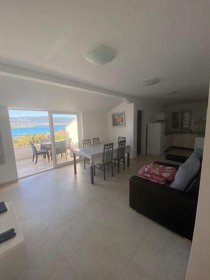 Genesis 4 Lägenhet Trogir Exteriör bild