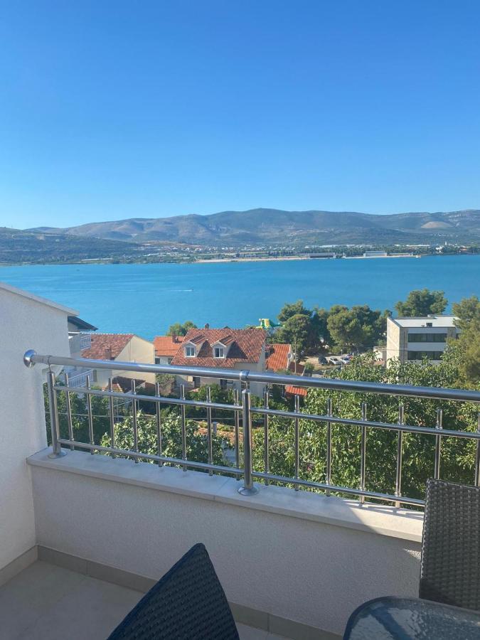 Genesis 4 Lägenhet Trogir Exteriör bild