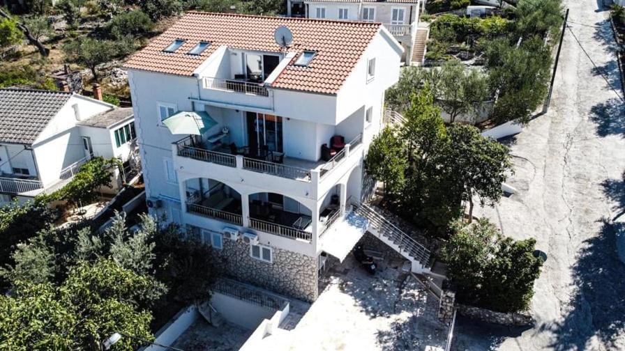Genesis 4 Lägenhet Trogir Exteriör bild