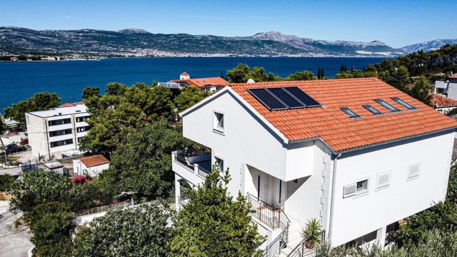 Genesis 4 Lägenhet Trogir Exteriör bild